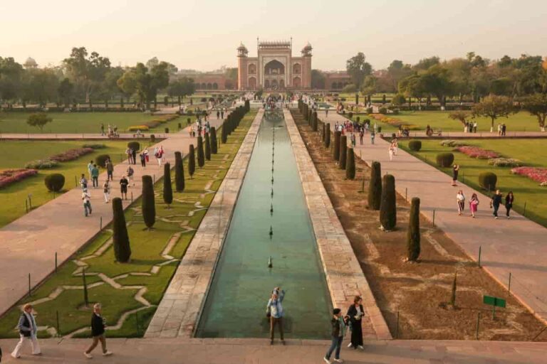 17 Most Beautiful Historical Places to Visit in Delhi, India