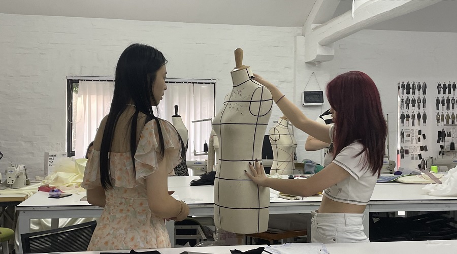 Fashion Design Colleges in Delhi
